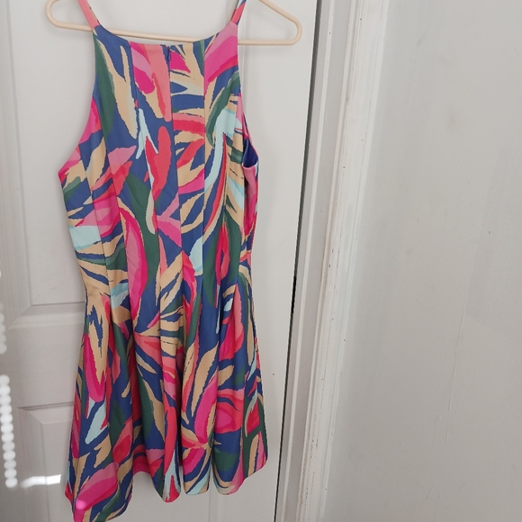 Super CUTE Vince Camuto printed sleeveless dress - Picture 5 of 16